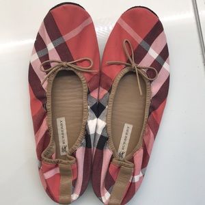 Burberry slippers